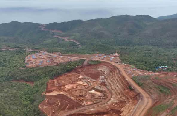 Foto drone pertambangan nikel