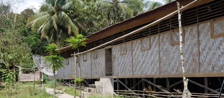 Balai Adat Malaris, Desa Lok Lahung, Kecamatan Loksado, Hulu Sungai Selatan Balai Adat kampung Malaris, rumah adat Dayak