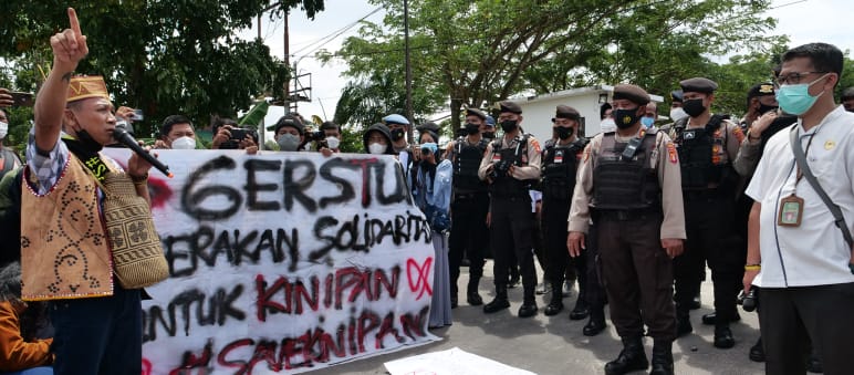 Solidaritas untuk Kinipan! Aksi protes didepan pengadilan Palangkaraya 2022