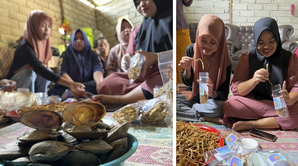 Kolase: Perempuan Tompira mengolah kerang untuk dijadikan snacks dan membungkusnya untuk penjualan lokal